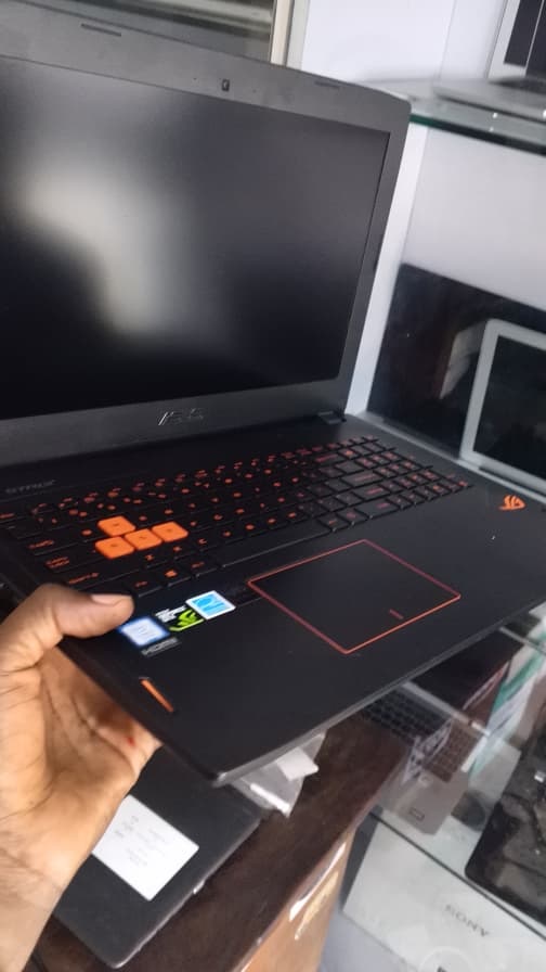 Asus Rock SD Stir Laptop