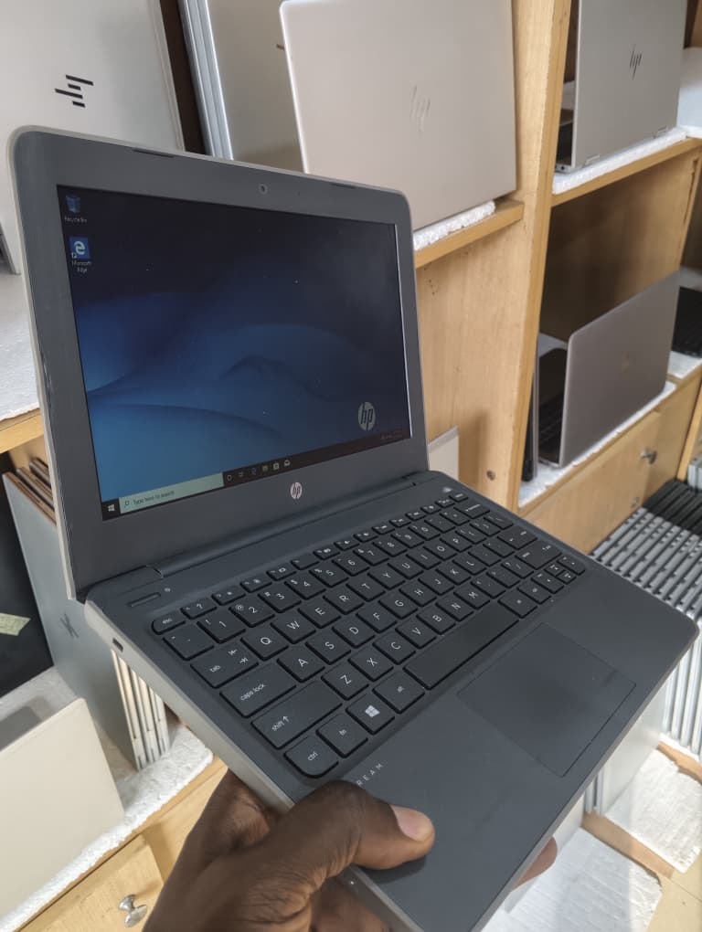 HP Stream 11 Pro G5 Laptop: